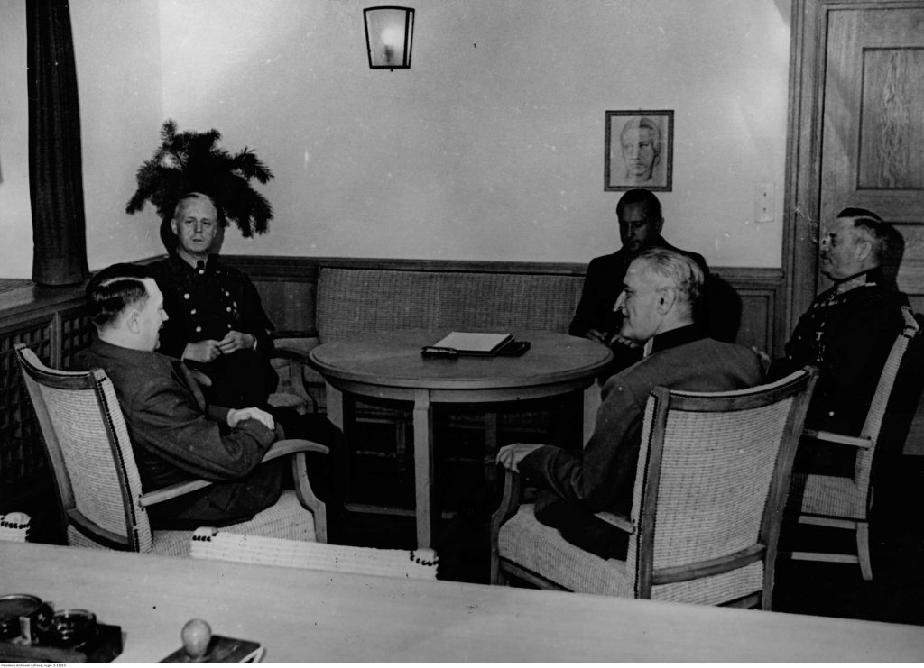 Marszałek Chorwacji Slavko Kvaternik z wizytą u Adolfa Hitlera w kwaterze głównej 1941
