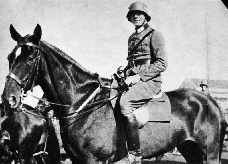 Claus von Stauffenberg podczas służby w 17. pułku kawalerii w Bambergu 1926 r