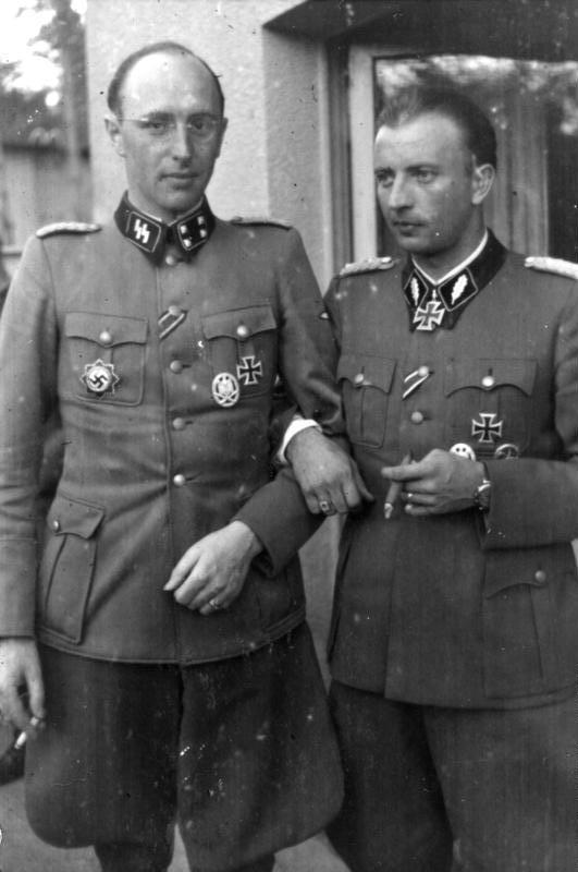 Hermann Fegelein z Karlem Gesele na froncie wschodnim, czerwiec 1942